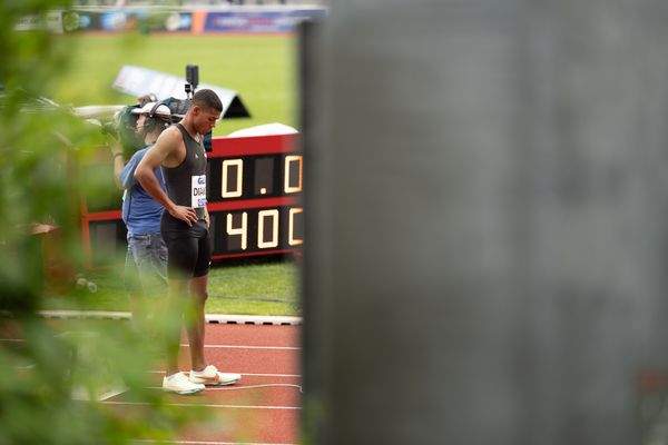 Malik Diakite (Hannover 96) beim 400m Start am 07.05.2022 beim Stadtwerke Ratingen Mehrkampf-Meeting 2022 in Ratingen